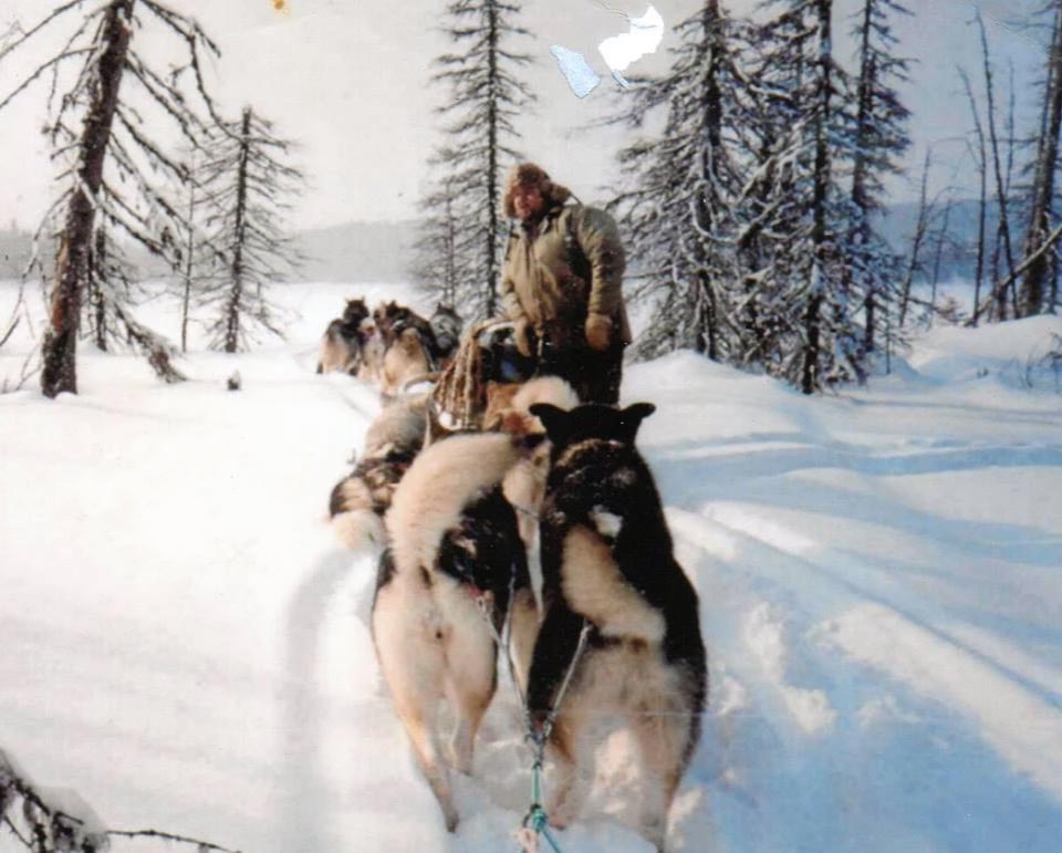 chien-de-traineau-moto-neige-quebec-canada-lac-st-jean